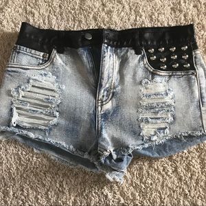 NWOT distressed studded shorts w/ faux leather